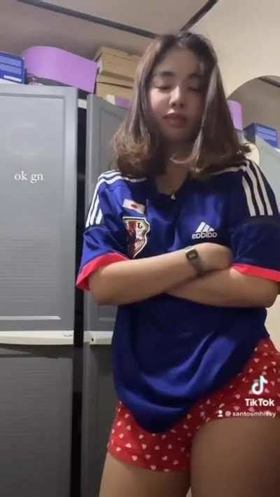 Mhissy Santos : PinayTiktok2 .